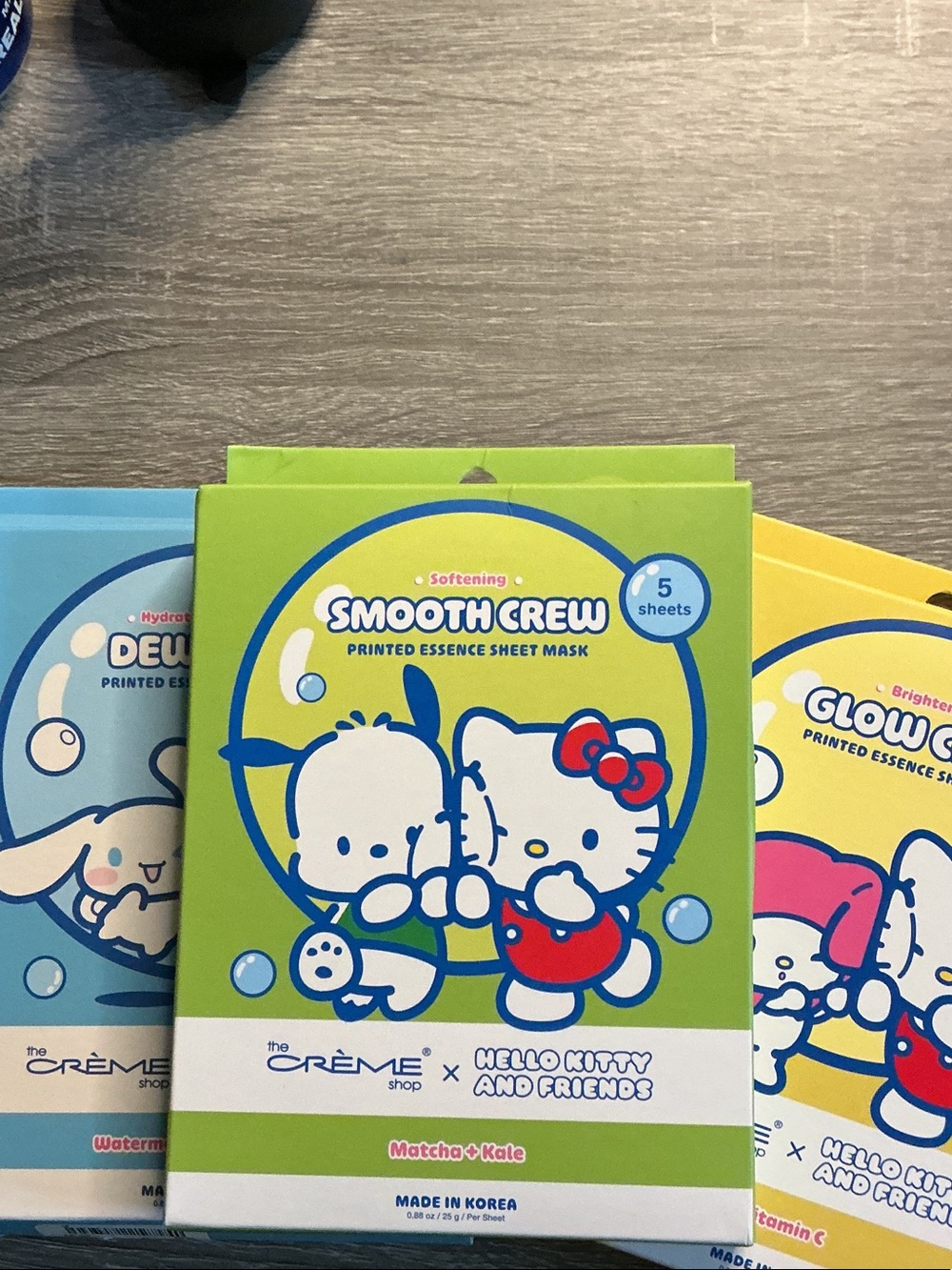 The Crème Shop x Hello Kitty Smooth Crew Matcha + Kale Sheet Mask - Lime Green